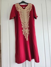 Egytian robe with gold enbroidery and short sleeves size L