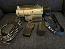 SONY CCD-TRV87 Hi8 XR Tape Digital Video Camera HANDYCAM w/ Battery Cord Remote