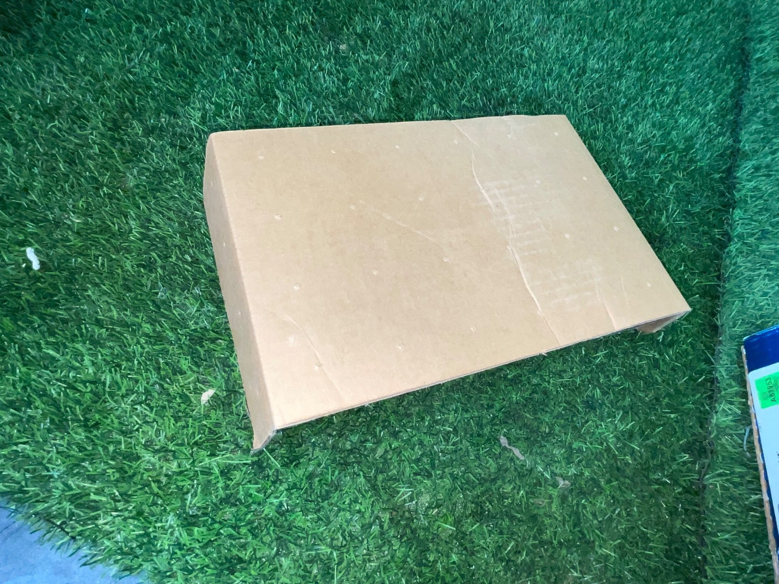 T&S Brass B-0509 Double Knee Action Valve w/ 2-1/2" Centers 1276 3D