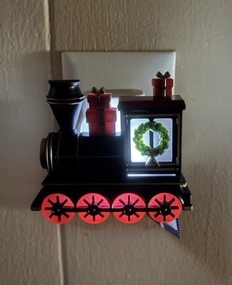 Yankee Candle Christmas Train Scentplug Diffuser Plug In Nightlight New 2025