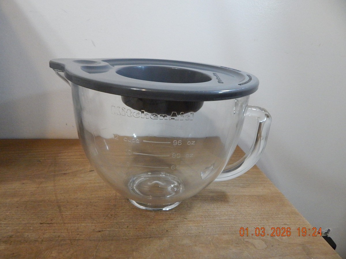 1 cup disposable containers with lids 1 oz