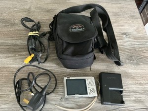 Used Sony Cybershot DSC-W200 Steady Shot Digital camera with case