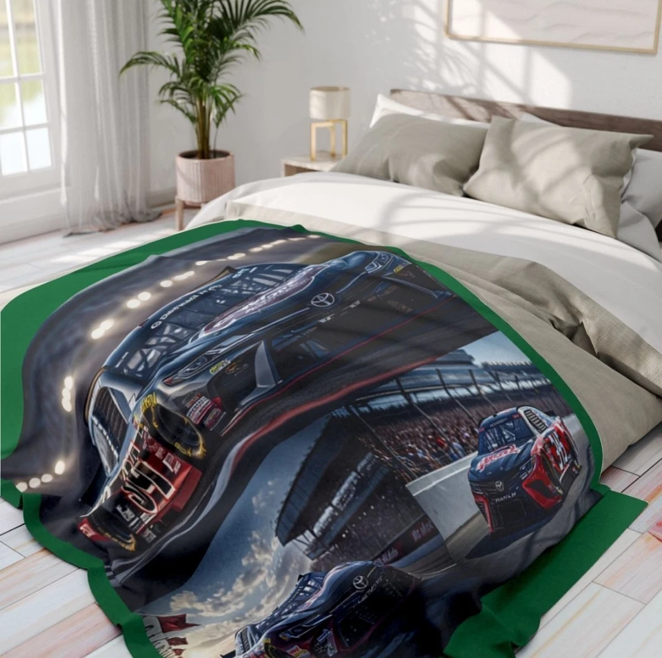 Green 60inX80in RaceCar Blanket - Image 3 of 3