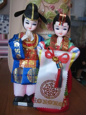 POUPEES COUPLE DE COREE - Photo 1/2