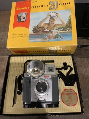 KODAK BROWNIE FLASHMITE 20, BOXED, STICKY SHUTTER, AS-IS/210178