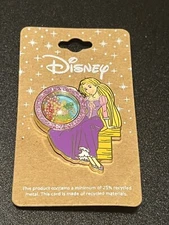 Disney Uncas Int Rapunzel & Pascal Floral Snow Globe Uncas LE 1000 Box Lunch Pin