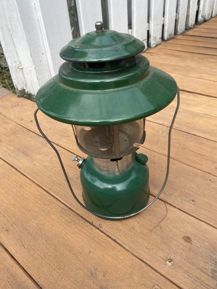 Coleman 228J ランタン Coleman(コールマン)のヴィンテージガソリンランタン「228」の最初期