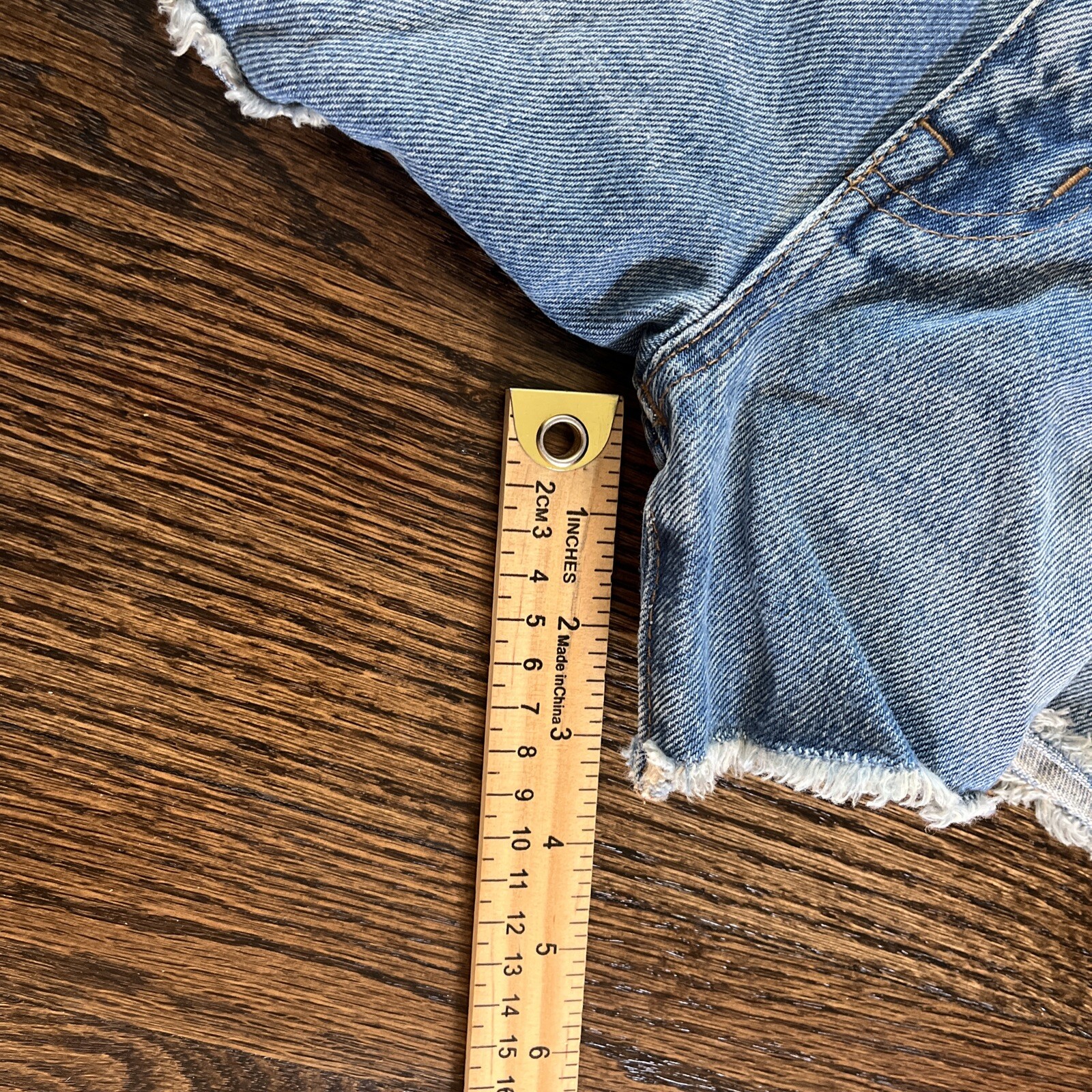 Madewell Relaxed Denim Shorts Size 27 Blue Raw Hem New with Tags - View 8