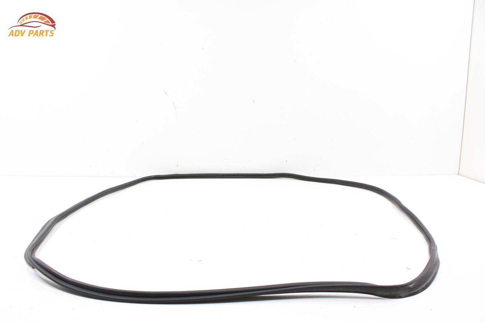 2017-20 BENTLEY BENTAYGA TAILGATE LIFTGATE BACK DOOR BODY WEATHERSTRIP SEAL OEM