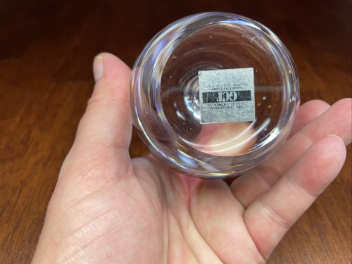 Crystal Paperweight, Apple GGT - Picture 8 of 9