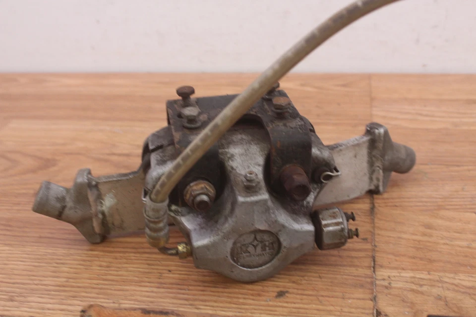 1983 POLARIS INDY 600 Brake Caliper w/ Master Cylinder - Image 2 of 4