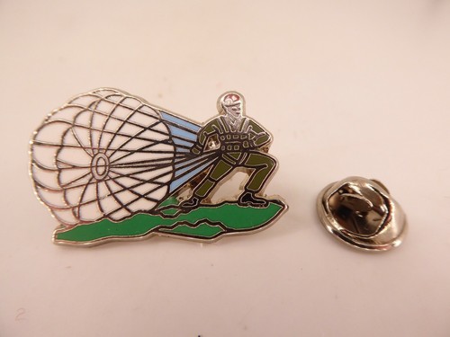 Pin's Pins Pin Badge - ARMEE -