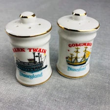 Vintage Disneyland Souvenir Mark Twain Columbia salt and pepper shakers Japan