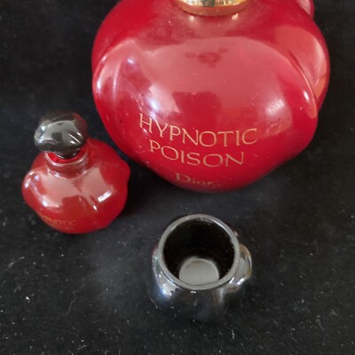 LOT: HYPNOTIC POISON BY DIOR 1-factice VIDE + 1 Miniature 1/2 Full