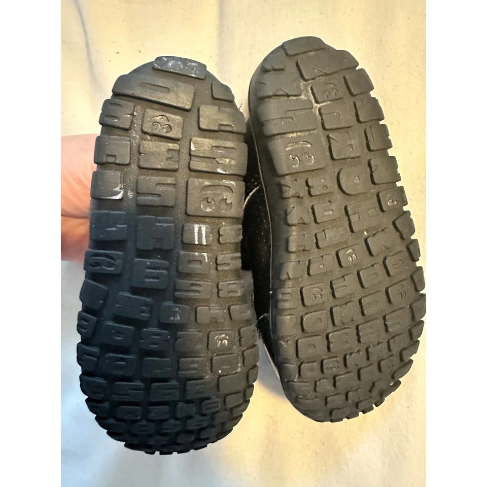 Zapatos Tenis Reebok Mary Jane de charol negro para niños pequeños talla 5 Foto 4 de 4