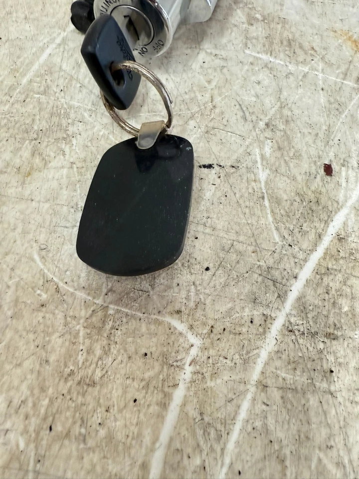 2007 Victory Kingpin Ignition Switch & Key - Image 3 of 4