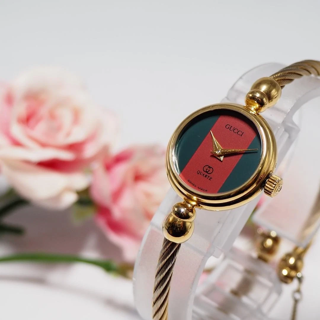 Orologio Gucci Wire Bangle F745 donna quarzo disinfettato e impermeabile us