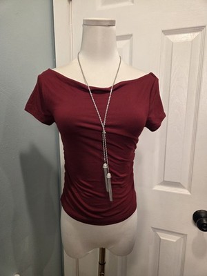 Vine and Valley Essentials Ruched Boat Neck Stretch Tee Burgundy S Car Print
