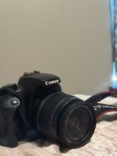 Canon EOS Rebel XS Black EF-S 18-55mm IS Lens Kit - Black