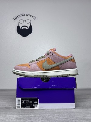 Size 9.5 - Nike SB Dunk Low Red Stardust Olive Mens HJ4135-600