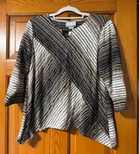 Alfred Dunner Black and Tan Striped Top Size PM