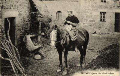 AK Bretagne Junges Mädchen geht zur Feur FOLKLORE (731892)