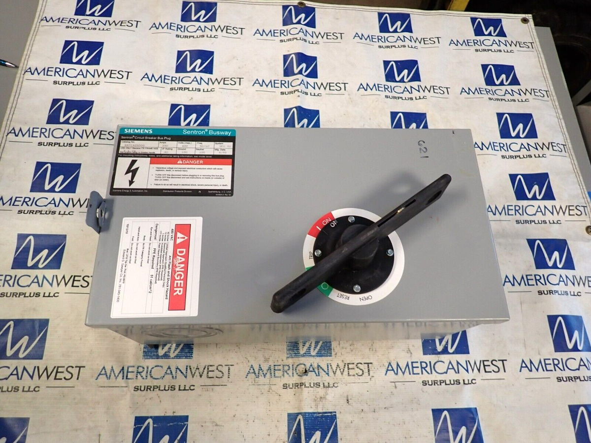 Siemens SXFC4250G0 250A 600V 3PH 4W Breaker Type Bus Plug For Use