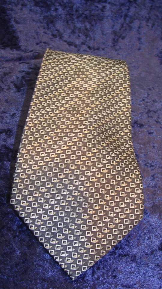 VAN HEUSEN~Corbata de seda 100 % para hombre~3,75” de ancho ~ En muy buena condición~Negro~Blanco~Lunares~ Foto 2 de 4