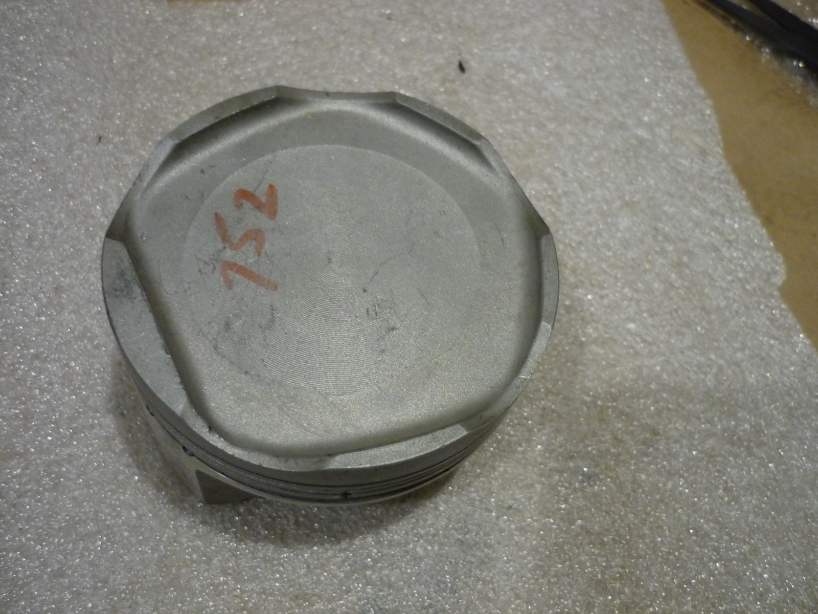 Ferrari 360 - Piston- P/N 179510