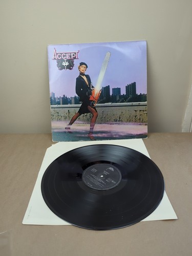Accept S/T Media VG+/Sleeve VG 0060.188 80s Repress