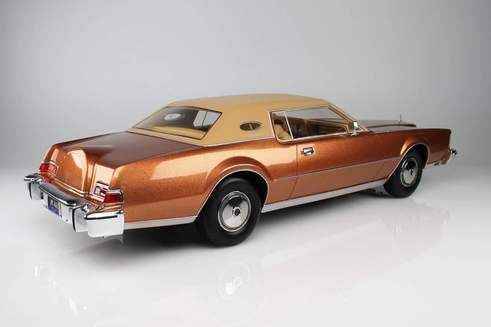 Lincoln Continental Mark IV 1974 (usado) 1:18 BoS - Best of Show CXHB BOS244 Foto 2 de 4