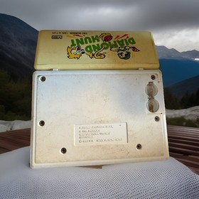 GAME AND WATCH, VTECH, RARE DIAMOND HUNT TRI SCREEN, IN WORKING CONDITION.