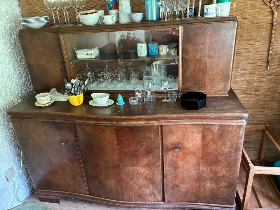 Küchenbuffet alt, Naturholz, Oberteil abnehmbar , kostenlos gegen Abholung