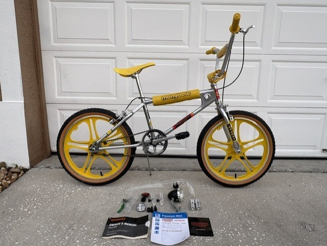 MONGOOSE STRANGER THINGS BMX/FREESTYLE BIKE MAD MAX 2019 - COLLECTIBLE & RARE!!!