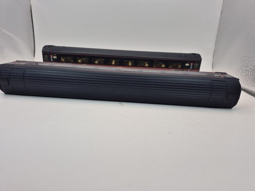 Hornby 2 X GNER MK 3 Coaches(R.439-0200) 41098 First Class, And 42193 Unboxed - Picture 11 of 24