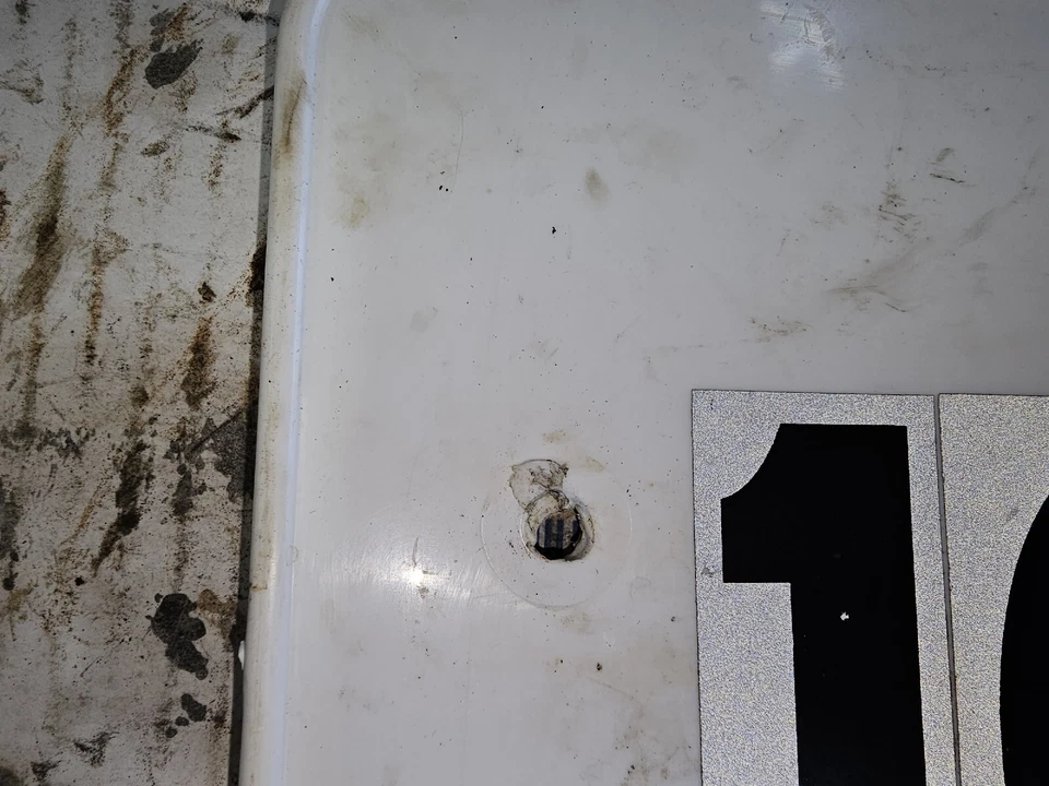 Suzuki DS100 1979 matrícula delantera Foto 2 de 4