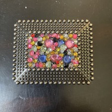 RB13109 MULTI-COLOR CRYSTALS FASHION ART SILVERTONE BELT BUCKLE. Pre-Owned.