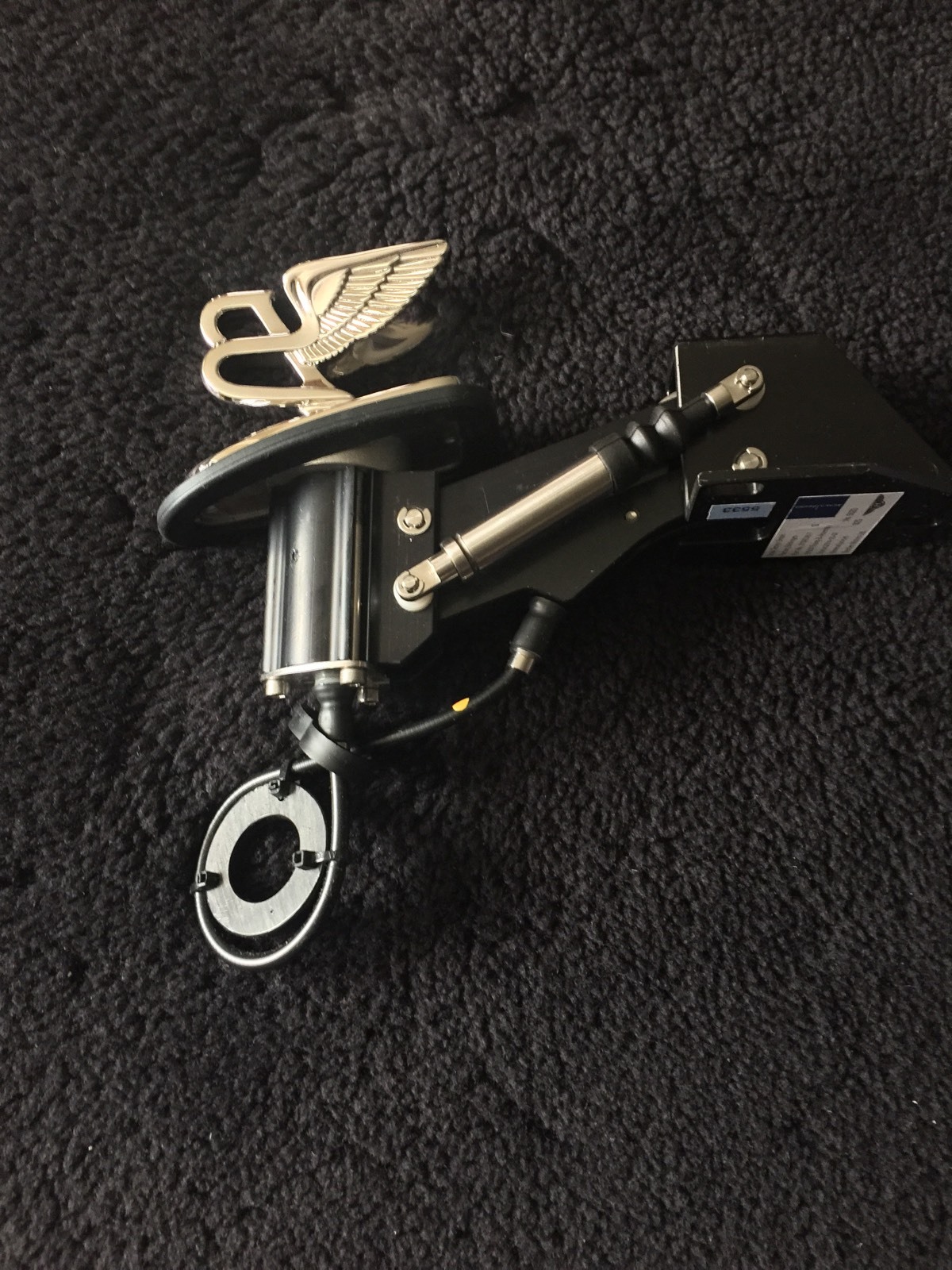 Bentley Mulsanne Flying B Drop Down Mascot Hood Ornament Assembly 3Y0853617G OEM