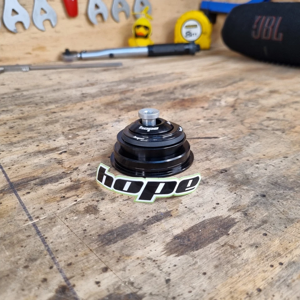 Auriculares cónicos Hope (integrales) - negros Foto 2 de 4