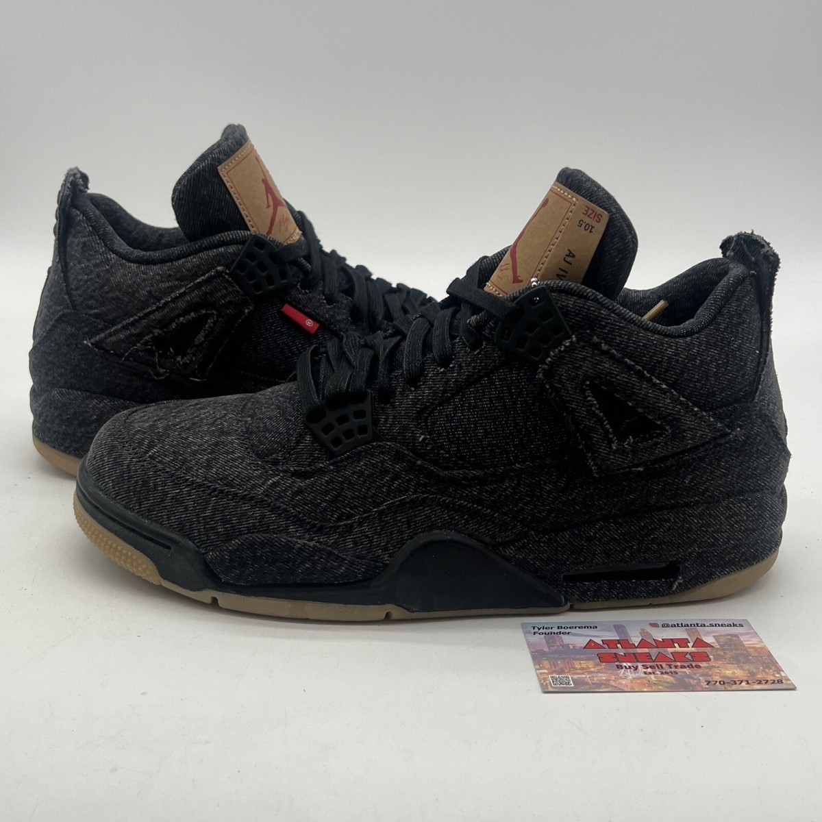 Size 10.5 - Levi's x Air Jordan 4 Retro Black Denim (A02571 Size 10.5 - Levi's x Air Jordan 4 Retro Black Denim (A02571