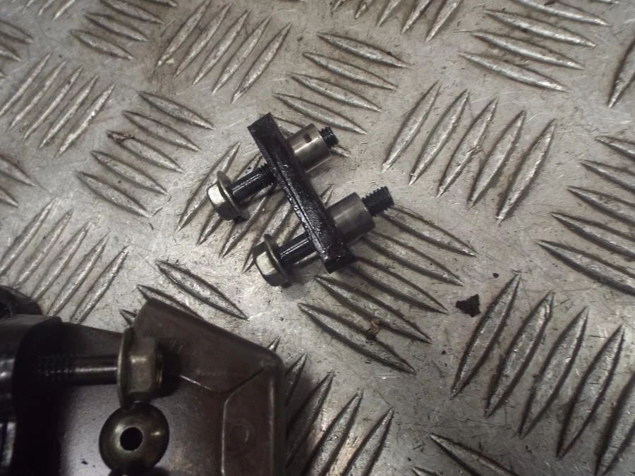 Guía de cadena de leva superior superior superior Suzuki GS400 GS425  Foto 2 de 4