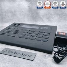 Roland R-8 Human Rhythm Composer Drum Machine Black 16 Pad Workstation MIDI R8