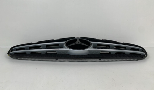 AS IS! 2015-2019 Mercedes GLA-Class Front Bumper Chrome/Black Grille Grill OEM - Picture 5 of 21