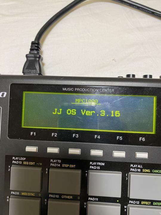 【ねん】AKAI professional MPC1000BK AKAI Professional MPC1000BK-N Sampler Sequencer Effector
