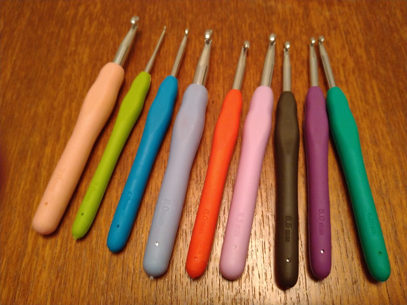Set of 9 Different Sized Crochet Hooks eBay