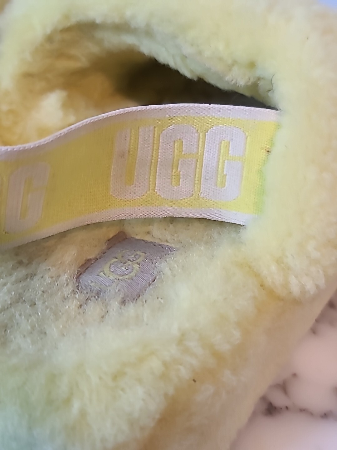 PANTOFOLA D’ORO Sandalo UGG Fluff Yeah giallo originale shearling slingback taglia 7 