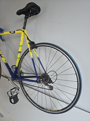 Vends Vélo de route carbone - Vélos