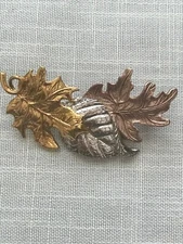 Vintage Avon Tri-Color Tri-Leaf Pin/brooch  Well Made Signed