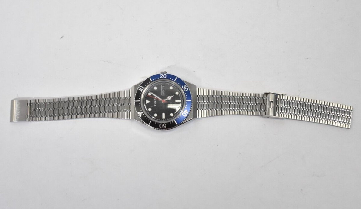 Timex Mens Automatic Stainless Steel Watch w Mesh Band Timex Mens Automatic Stainless Steel Watch w Mesh Band