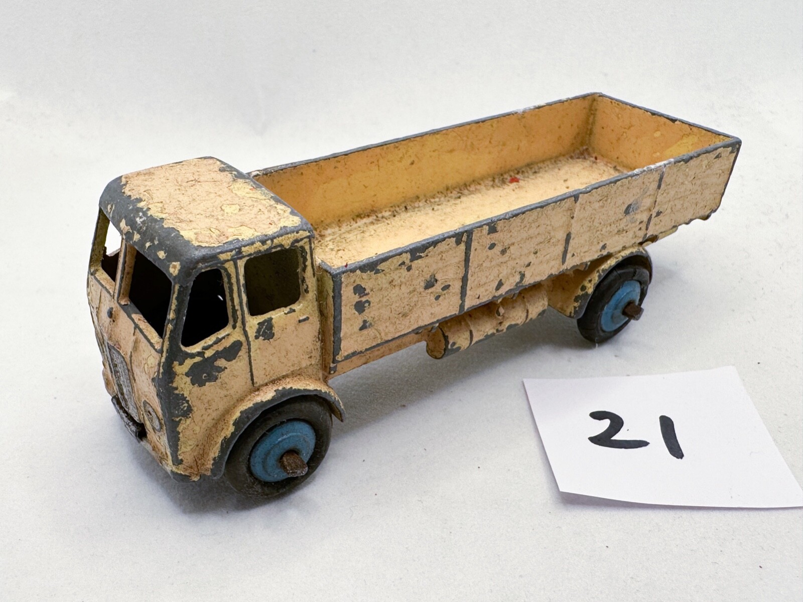 Dinky 420, Leyland Forward Control Lorry - Free Price Guide & Review